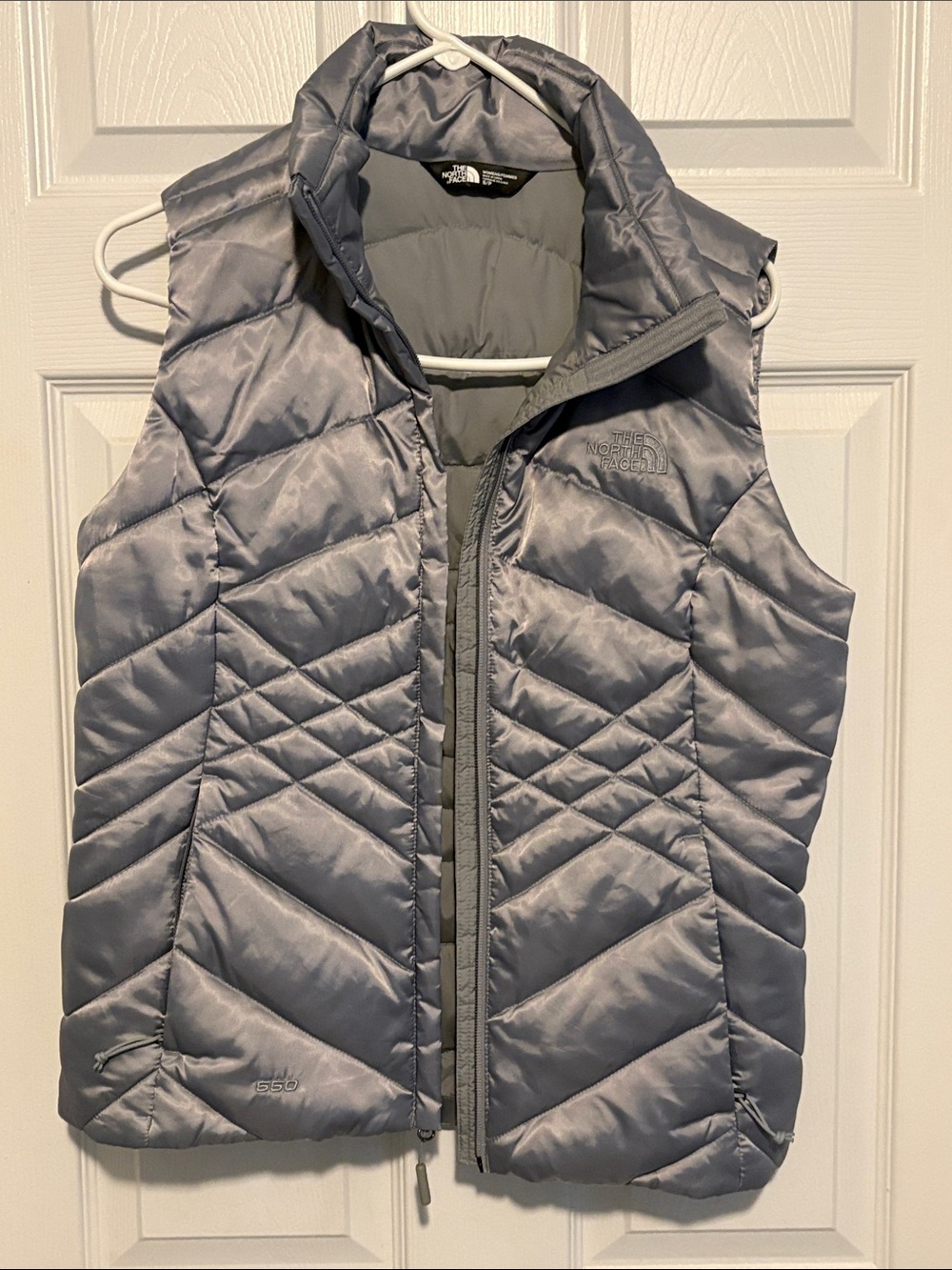 The North Face Women's Silver-Gray Quilted Insulated Vest